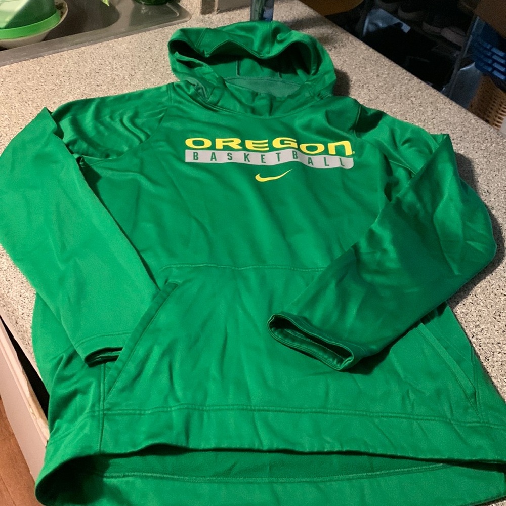 Nike Therma-Fit basketball Oregon Ducks  women’s Hoodie size Large like new ♥️